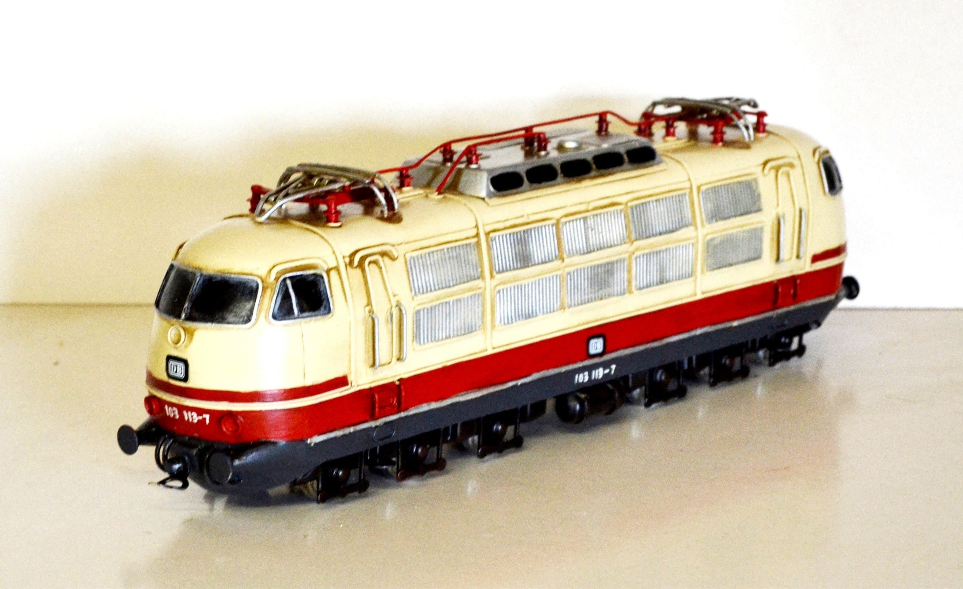 Elektrolokomotive 103 des TEE – Sammlermodell