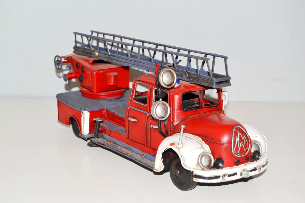 Magirus Feuerwehr-Drehleiter – Baujahr 1955