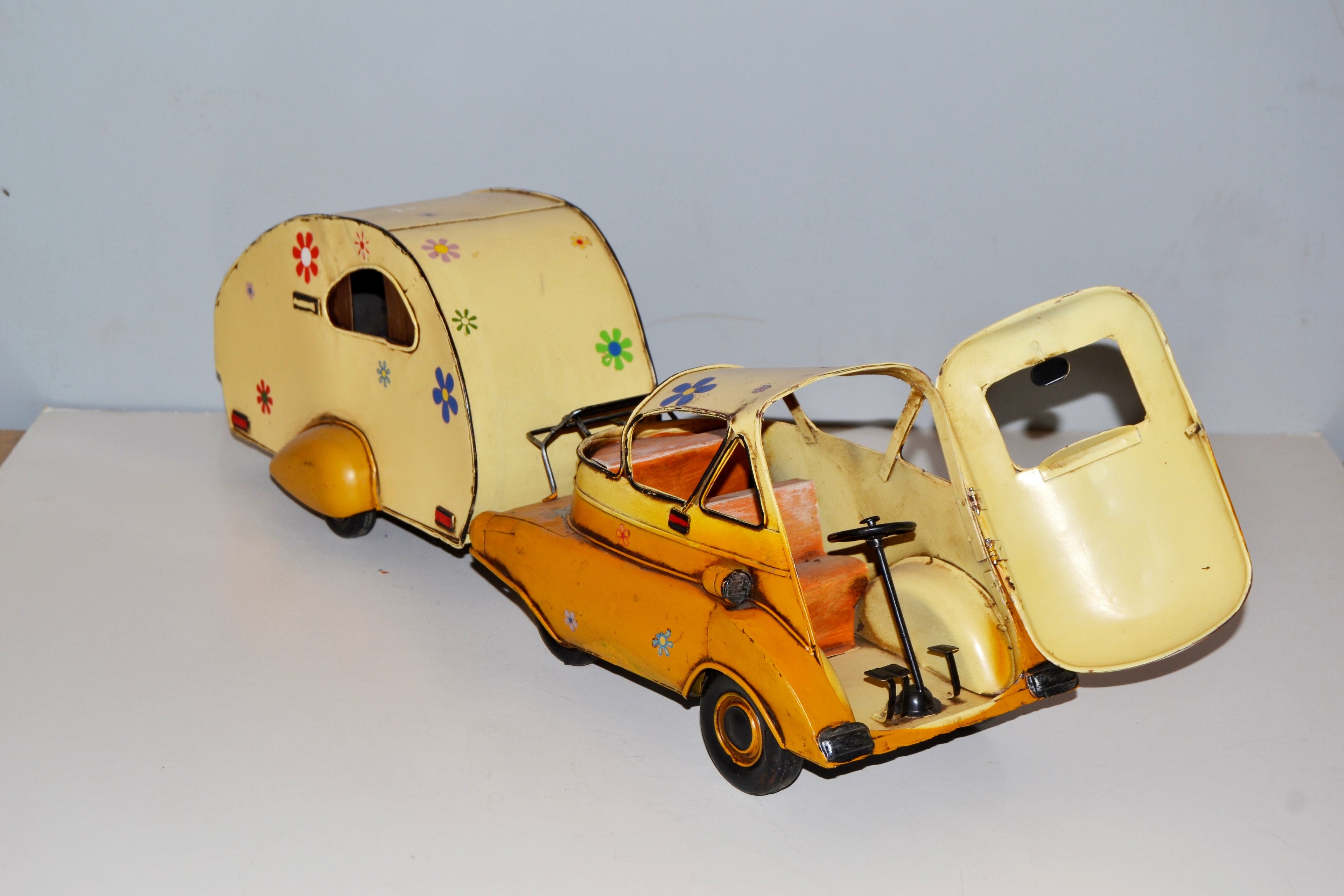 BMW Isetta mit Wohnwagen – Sammlermodell